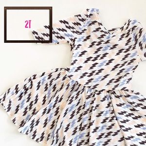 Dot Dot Smile-size 2T-lightening bolts-Ballerina